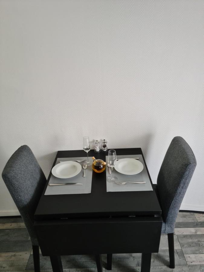 Un Appartement Qui A Du Chien Epernay Exterior photo