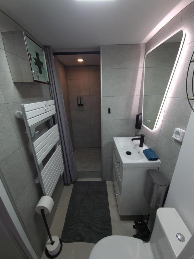 Un Appartement Qui A Du Chien Epernay Exterior photo